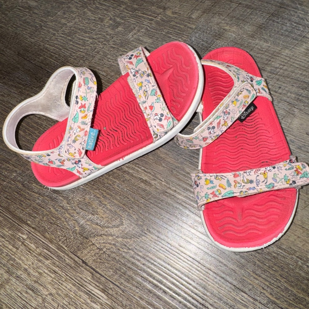 Disney x Native Charley Kids Sandals Mickey Minnie Spring Break Pink 7" Footbed